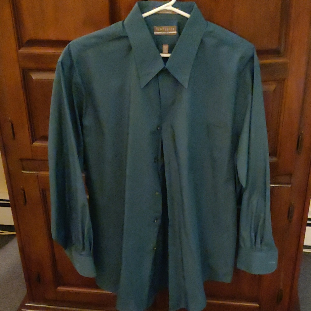 Fitted dress shirt in great shape